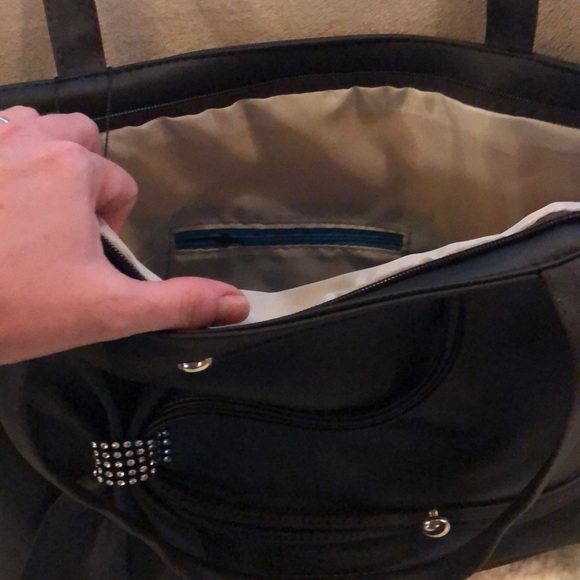 PU Leather Tote. Black with Rhinestone Bow - Picture 3 of 8